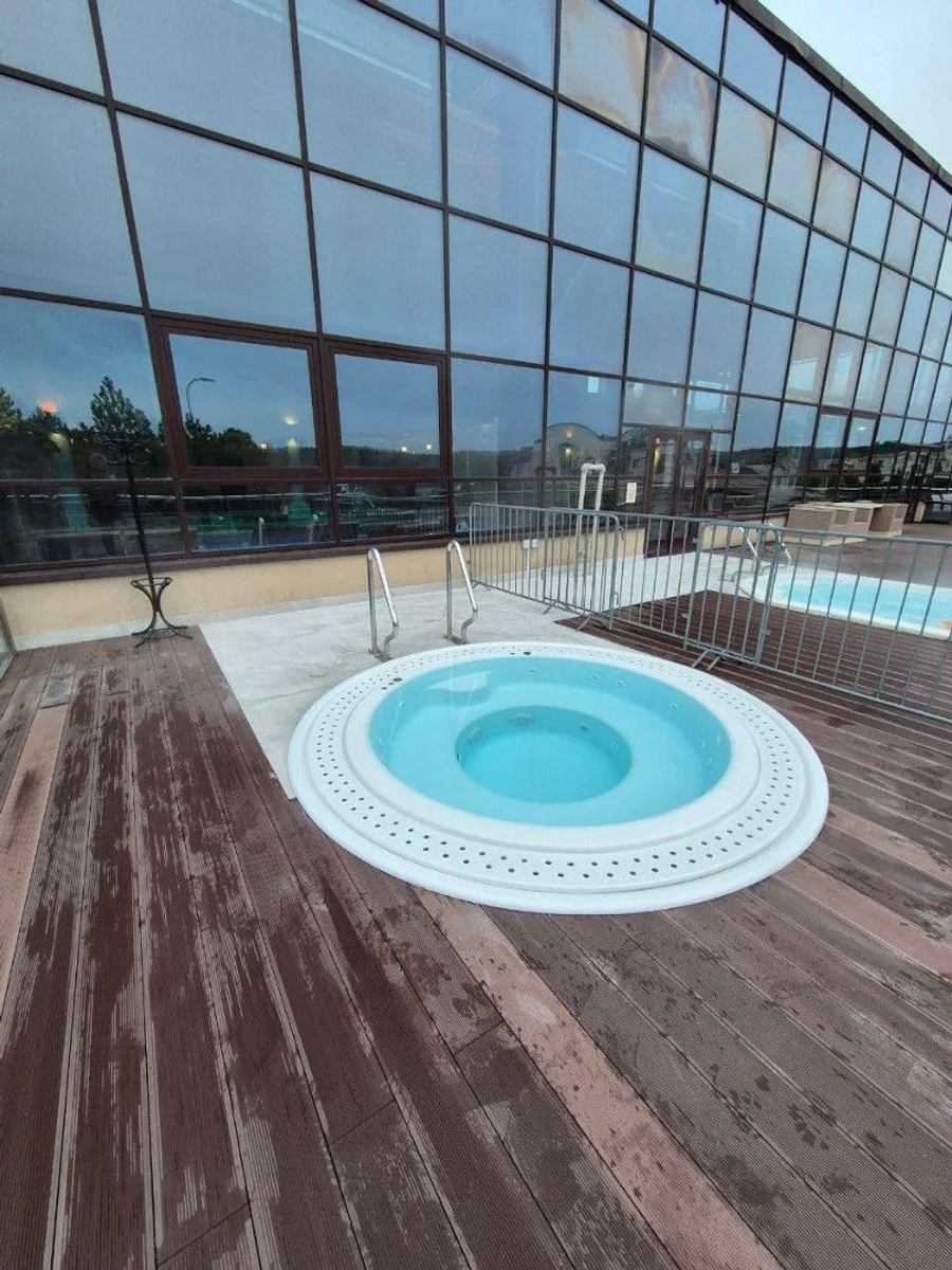 Композитный бассейн Спа переливной