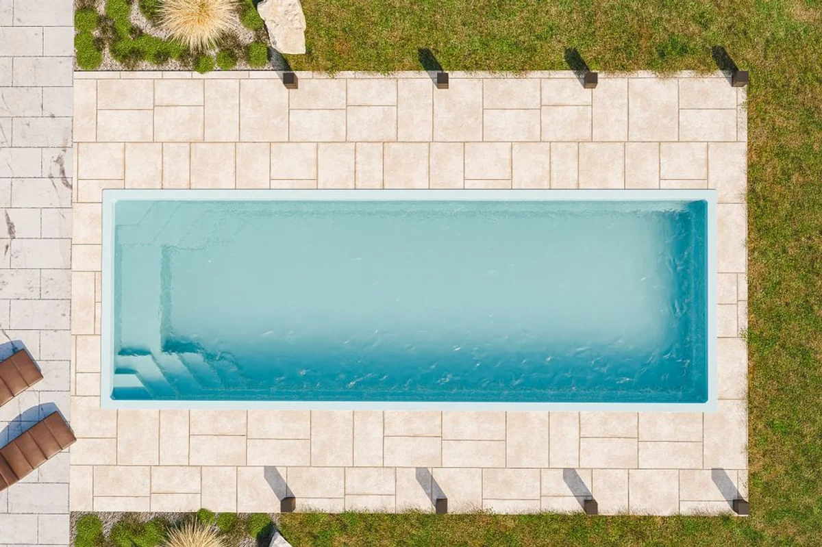 Композитный бассейн Ривьера 1000