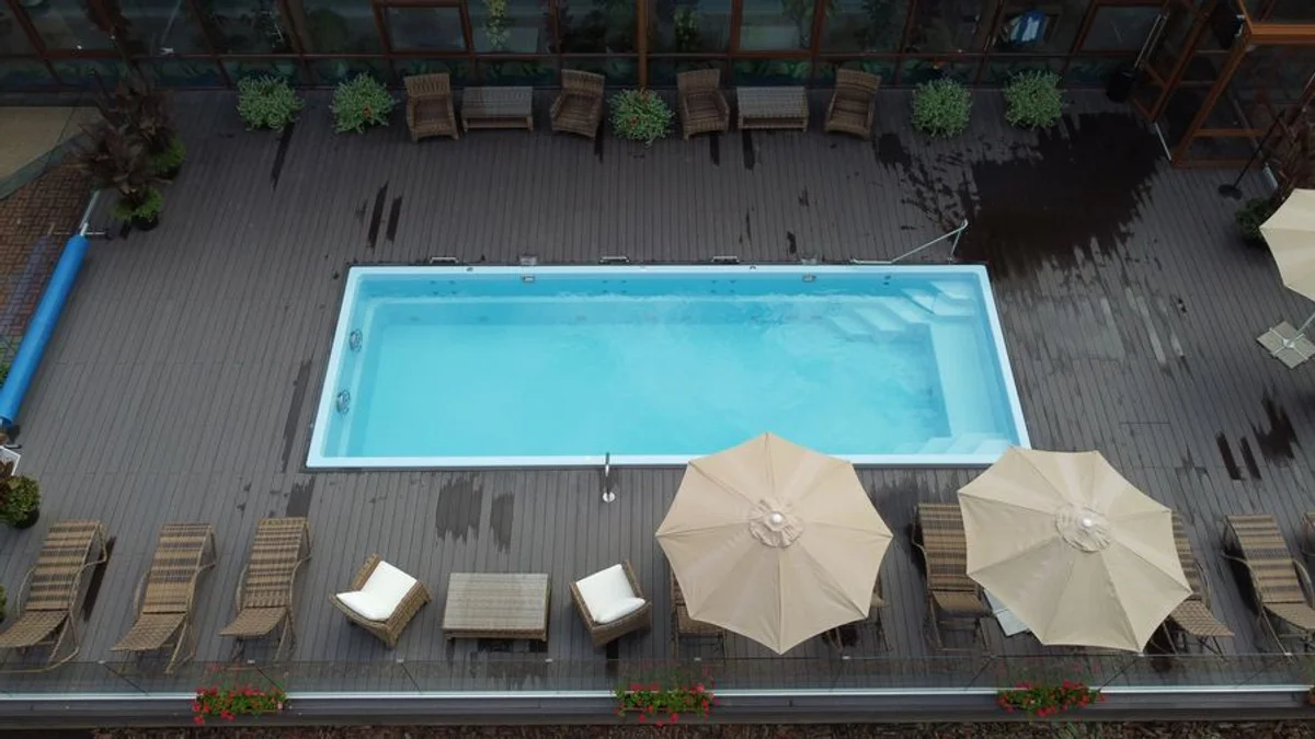 Композитный бассейн Ривьера 1000