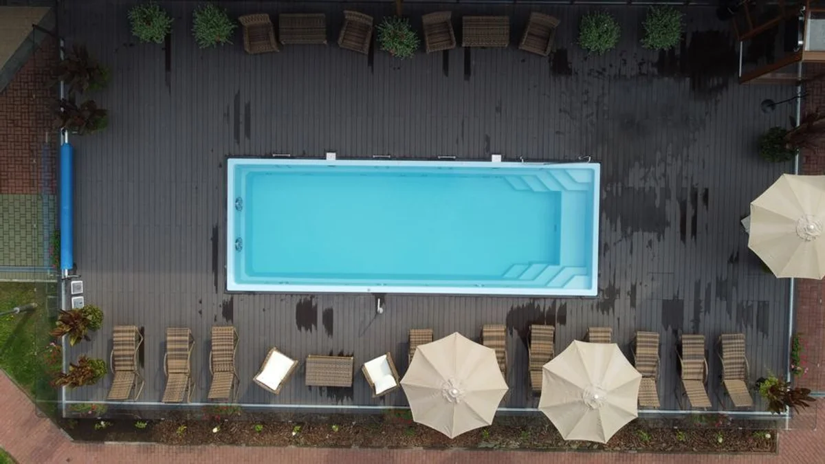 Композитный бассейн Ривьера 1000