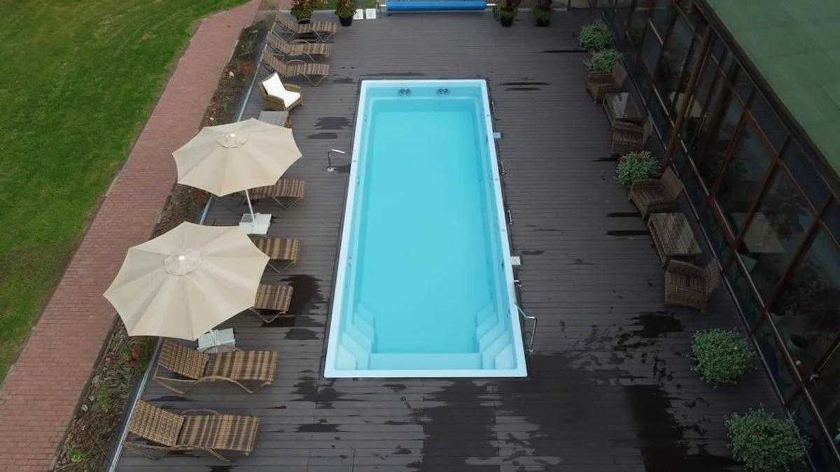 Композитный бассейн Ривьера 1000