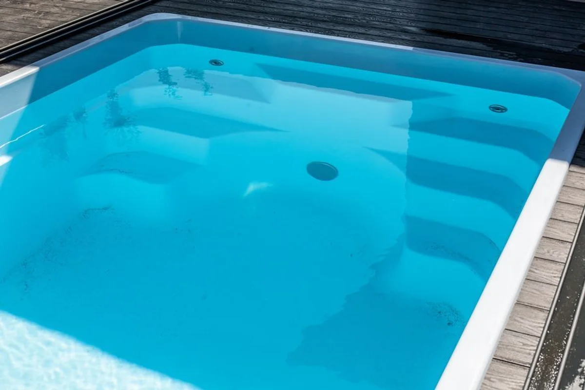 Композитный бассейн Престиж