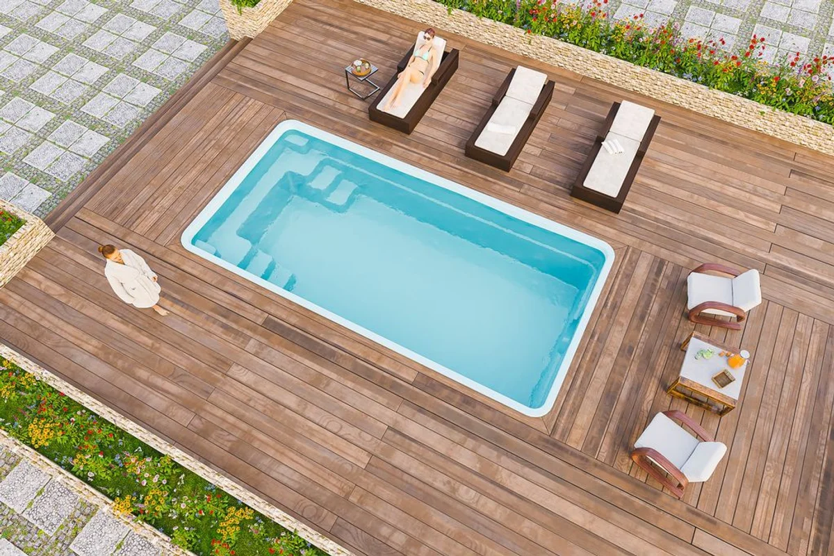 Композитный бассейн Эри 600